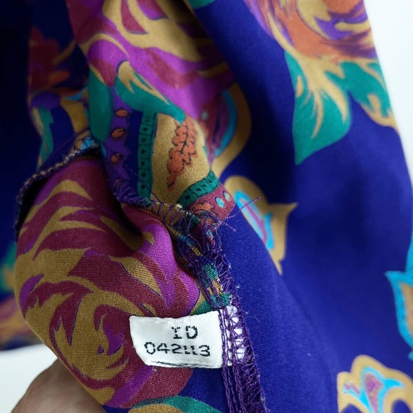 Vintage Victorias Secret Gold Tag Label Purple Floral Open Front Robe - Picture 4 of 6